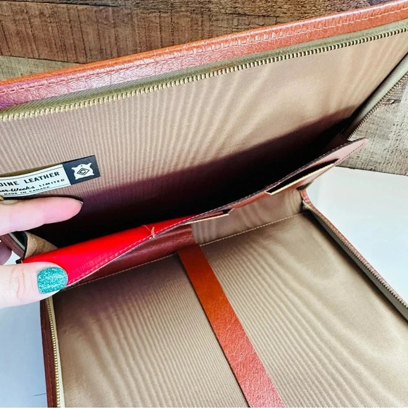 Unisex NWOT Vintage 1960's Leather Portfolio made in Canada by Cooper-Weeks - Picture 8 of 9